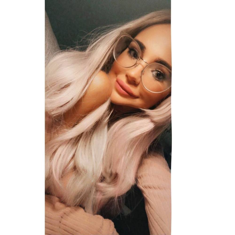 Meet your Posher, Monica